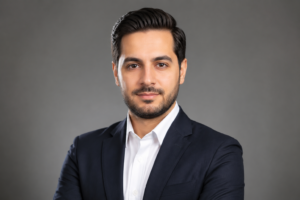 Professional Headshot Photography for LinkedIn at Photo Plaza